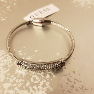 Guess twisted Magnetic Bracelet